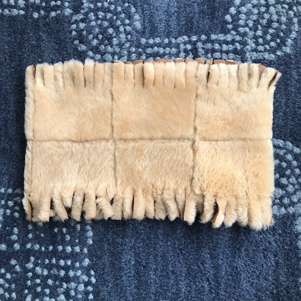 Real Leather/Fur Tan Unique Scarf 👌🏼 - Picture 2 of 4